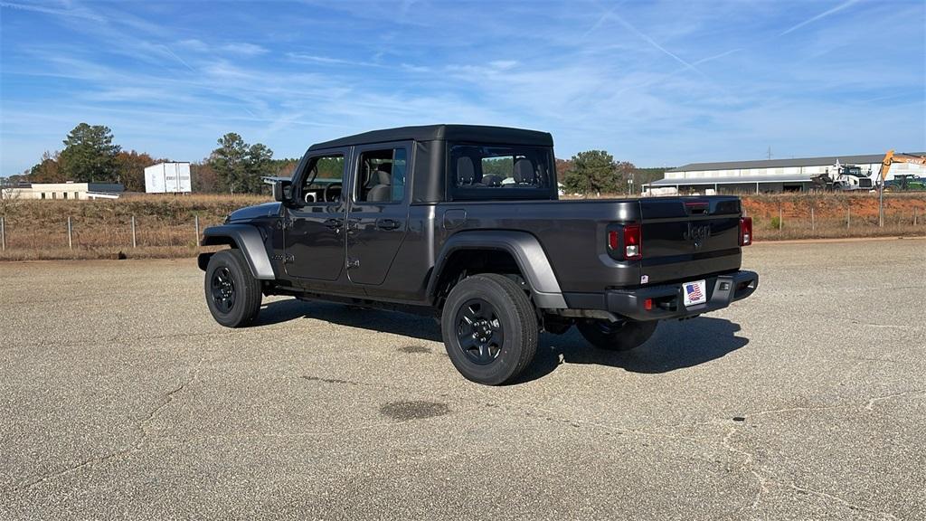 new 2025 Jeep Gladiator car, priced at $37,770