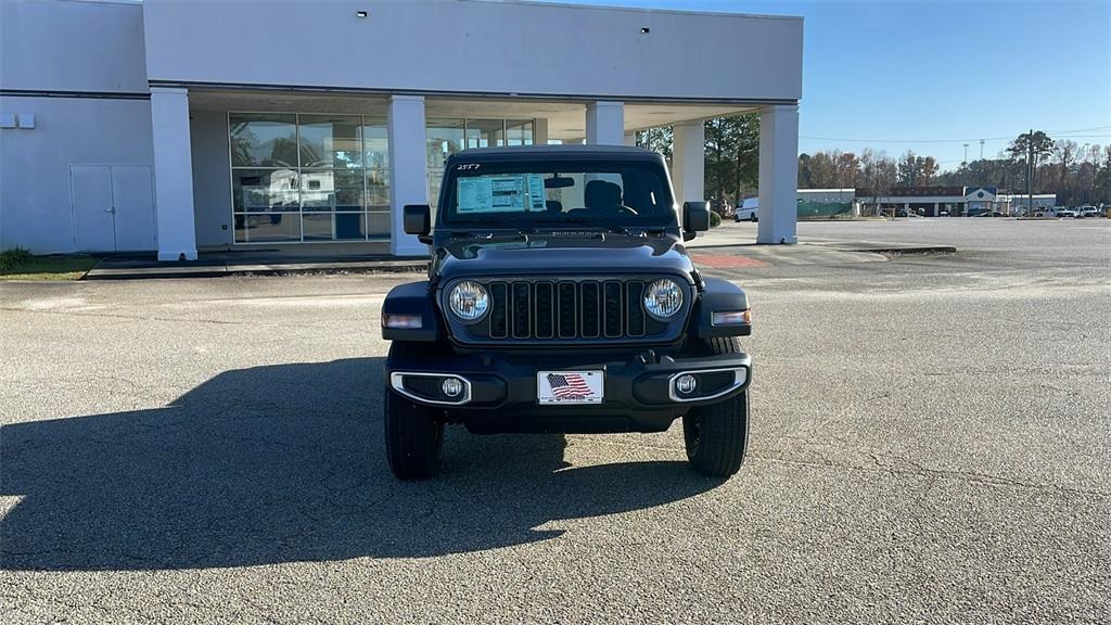 new 2025 Jeep Gladiator car, priced at $37,770