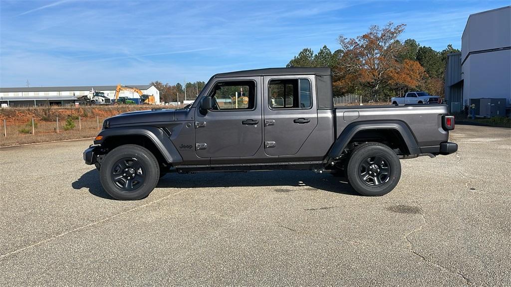 new 2025 Jeep Gladiator car, priced at $37,770