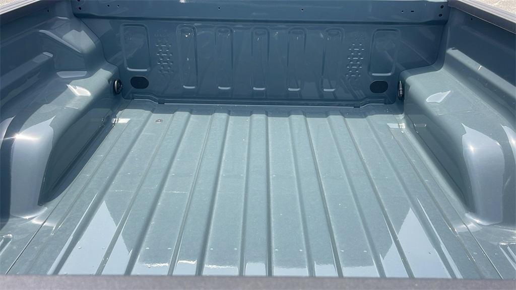 new 2025 Jeep Gladiator car, priced at $53,370