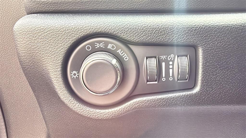 new 2026 Chrysler Voyager car, priced at $39,700