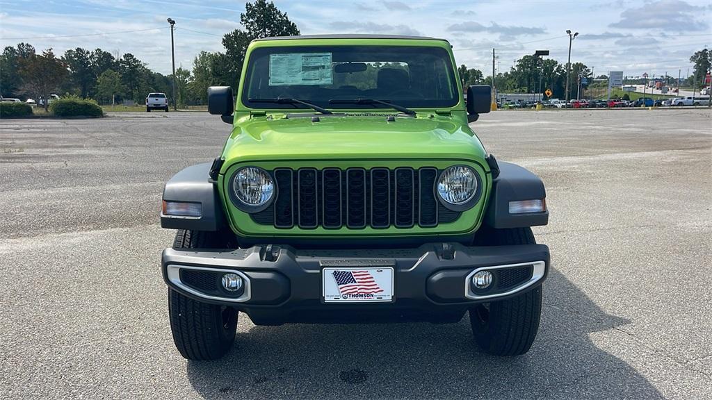 new 2025 Jeep Gladiator car, priced at $37,900