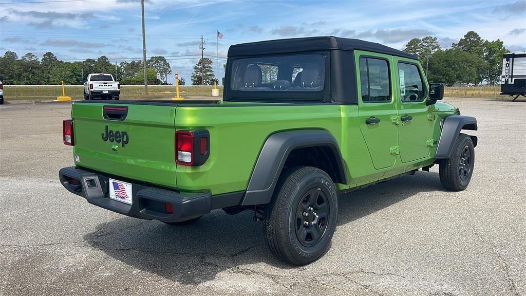 new 2025 Jeep Gladiator car, priced at $37,900