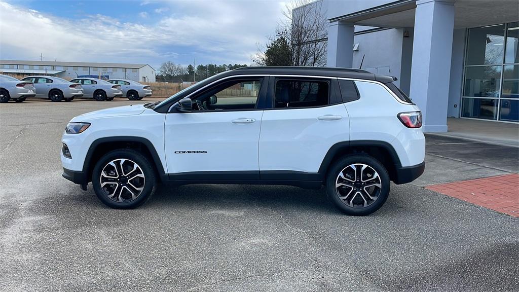 new 2024 Jeep Compass car, priced at $38,922
