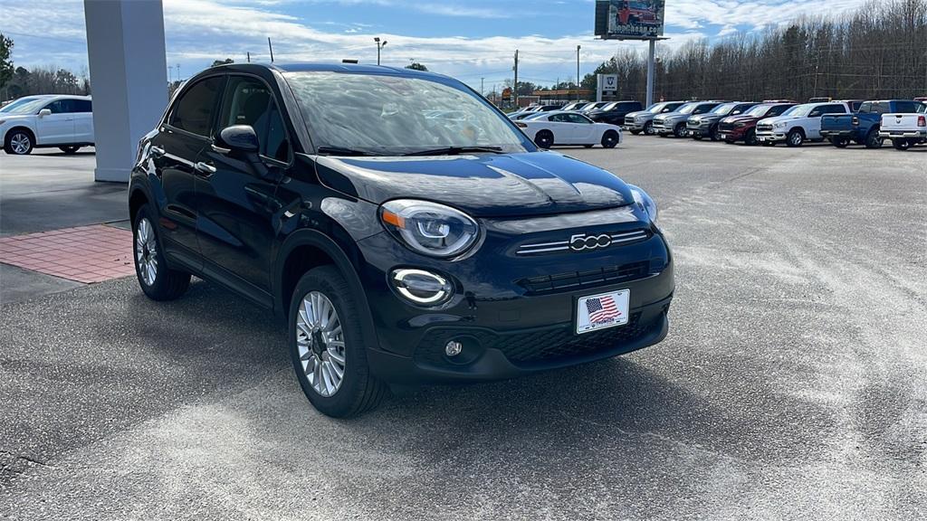 new 2023 FIAT 500X car, priced at $29,970