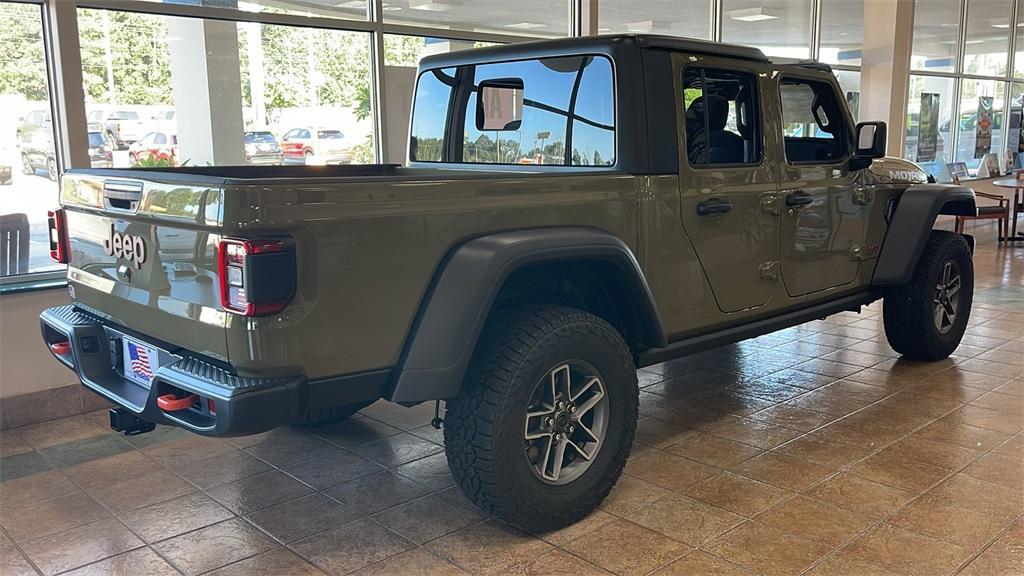 new 2025 Jeep Gladiator car, priced at $46,775