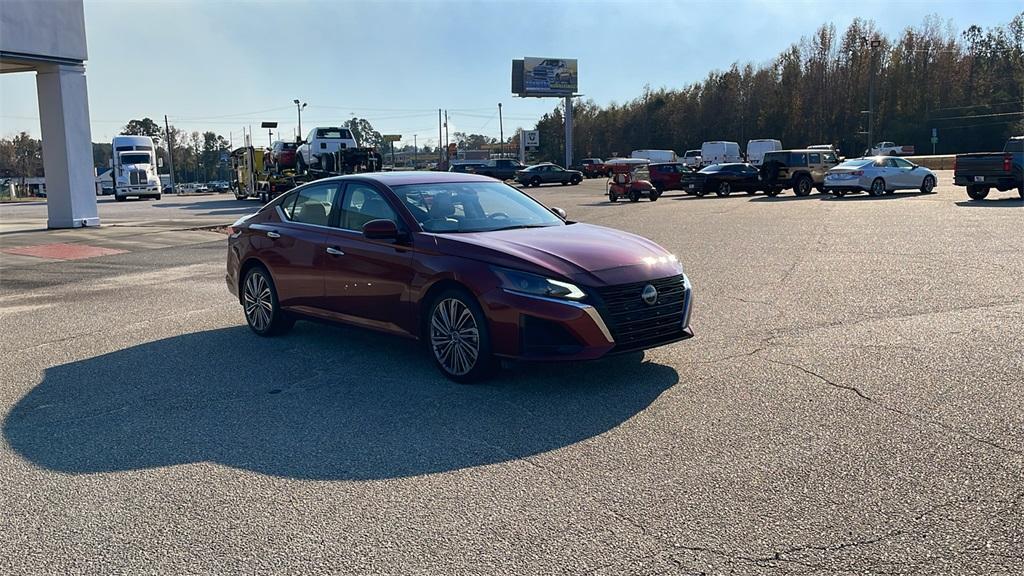 used 2023 Nissan Altima car, priced at $24,450