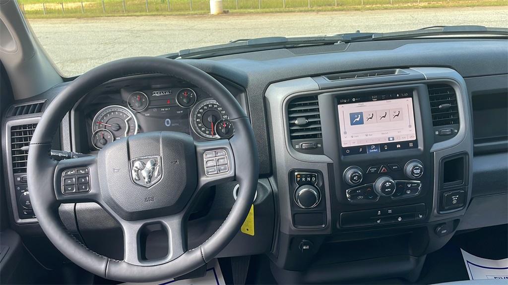 new 2023 Ram 1500 Classic car, priced at $43,770