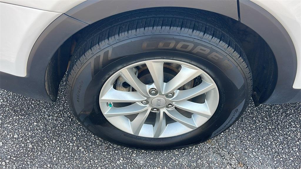 used 2017 Kia Sorento car, priced at $9,150