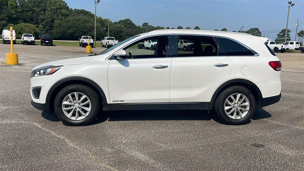 used 2017 Kia Sorento car, priced at $9,150