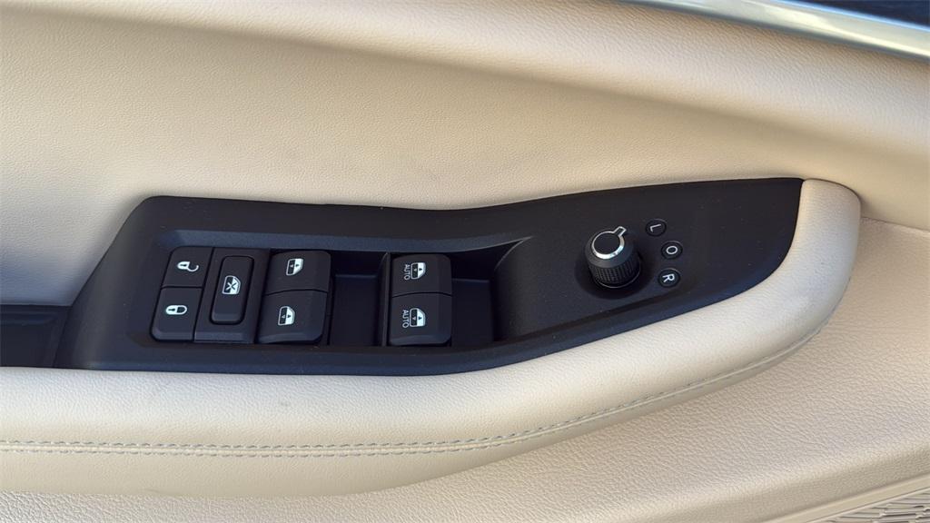 new 2025 Jeep Grand Cherokee car, priced at $37,573