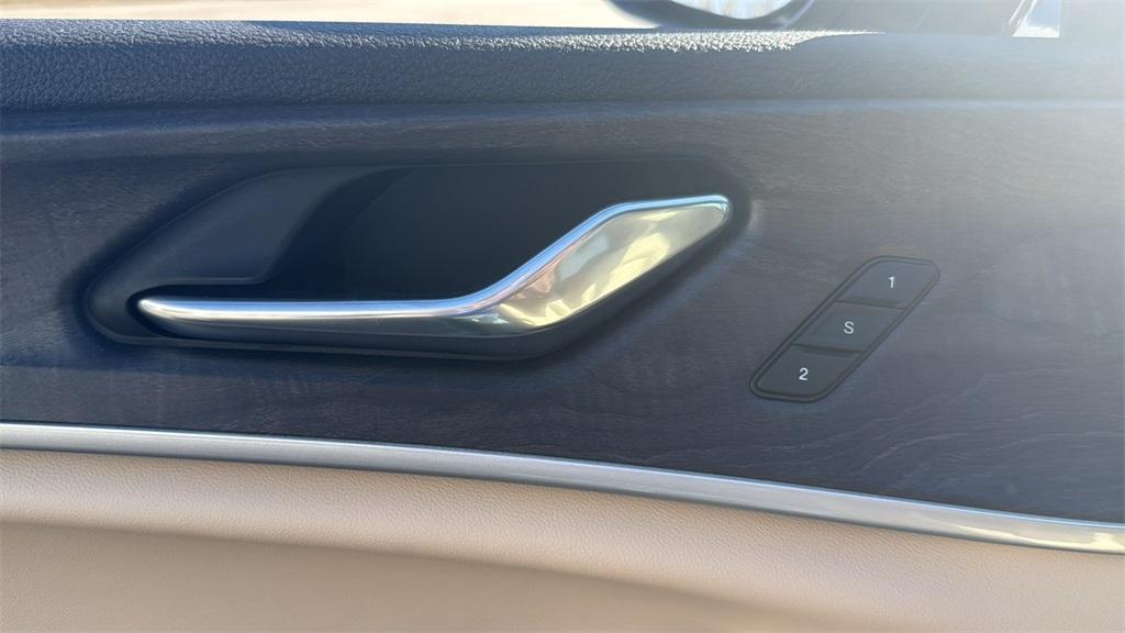 new 2025 Jeep Grand Cherokee car, priced at $37,573