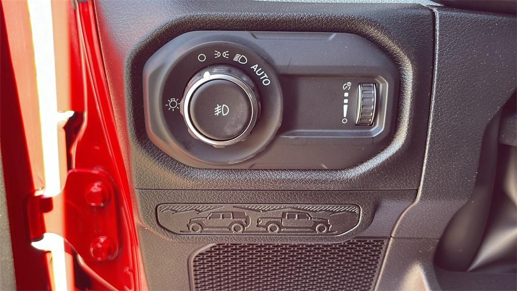 new 2025 Jeep Wrangler car, priced at $46,972