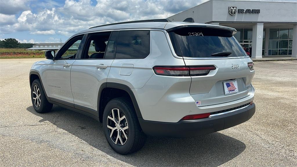 new 2025 Jeep Grand Cherokee L car, priced at $40,952