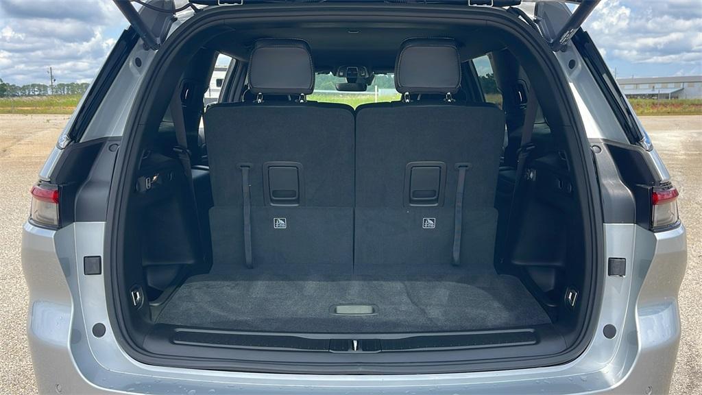new 2025 Jeep Grand Cherokee L car, priced at $40,952