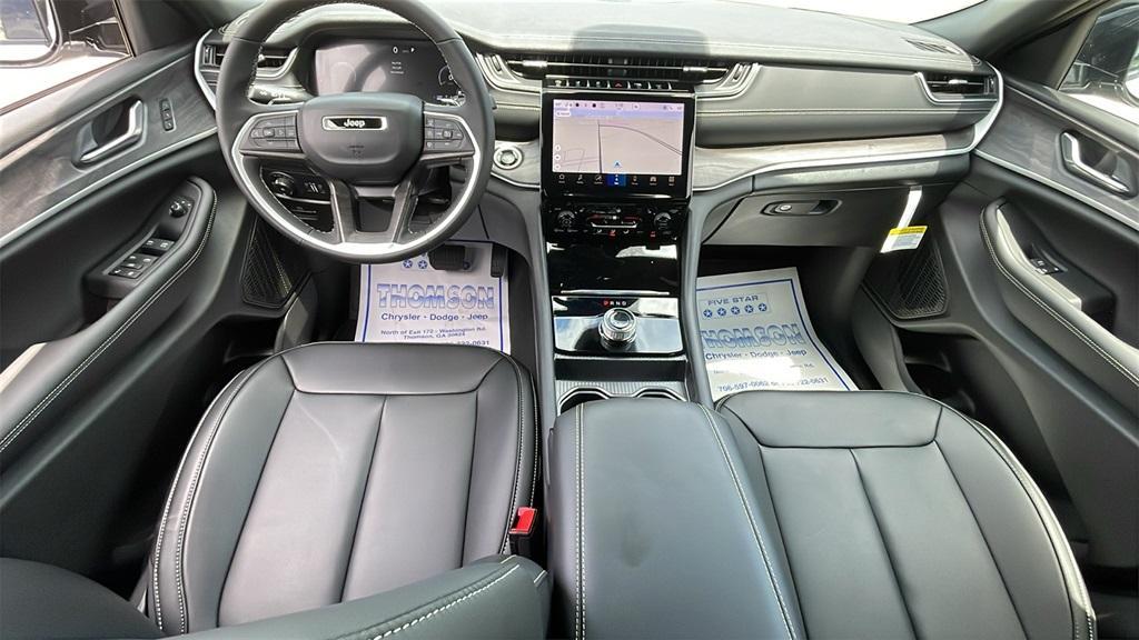 new 2025 Jeep Grand Cherokee L car, priced at $40,952