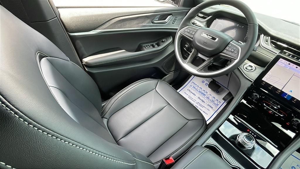 new 2025 Jeep Grand Cherokee L car, priced at $40,952