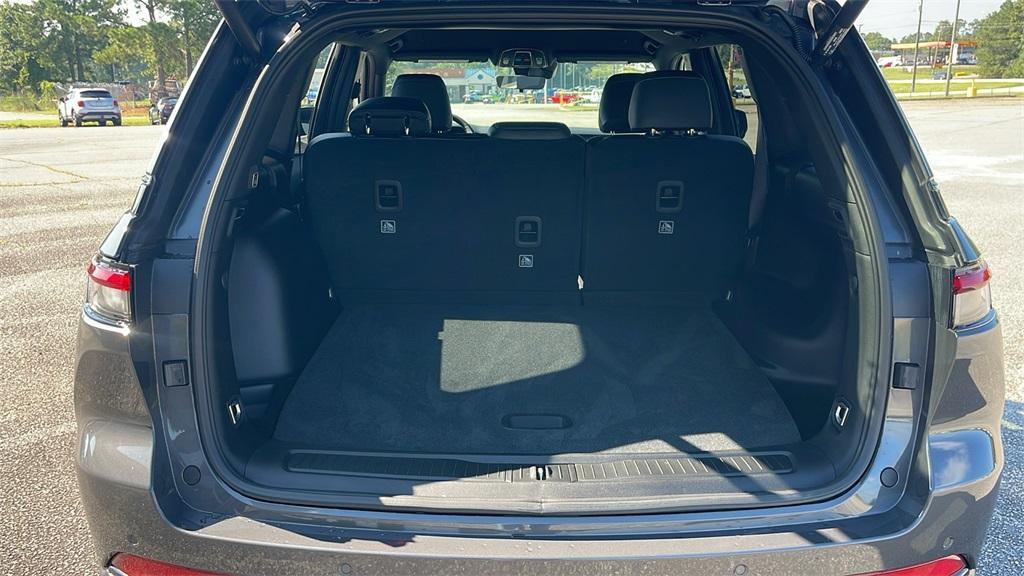 new 2025 Jeep Grand Cherokee car, priced at $40,420