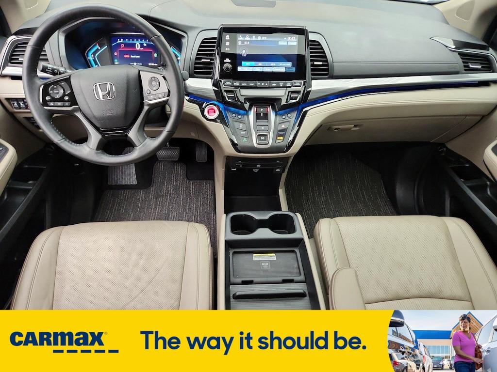 used 2023 Honda Odyssey car, priced at $42,998