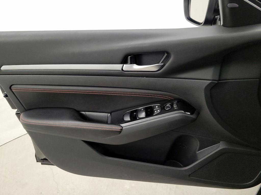 used 2023 Nissan Altima car, priced at $24,998