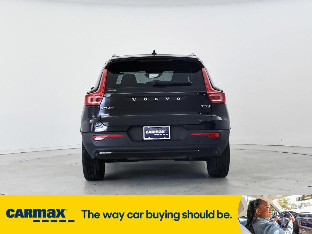 used 2021 Volvo XC40 car, priced at $28,998