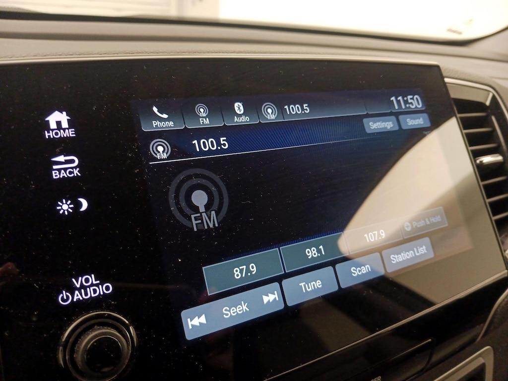 used 2022 Honda Pilot car, priced at $29,998
