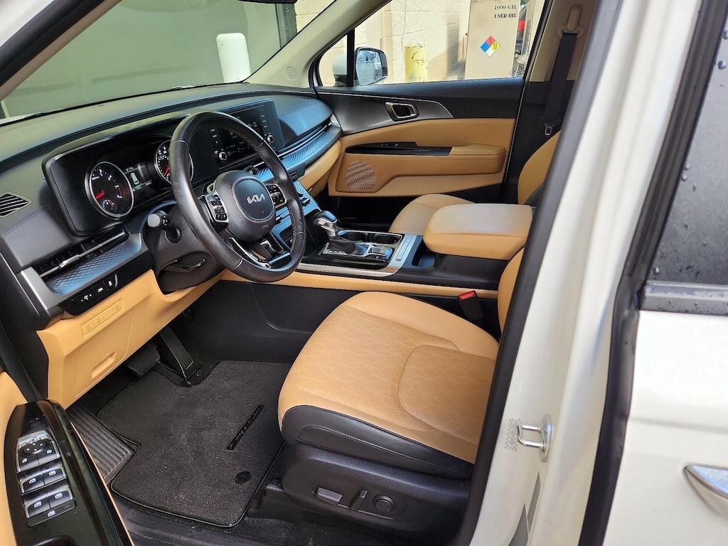 used 2024 Kia Carnival car, priced at $35,998