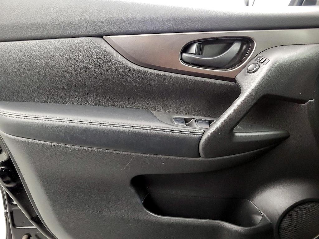 used 2020 Nissan Rogue Sport car, priced at $15,998