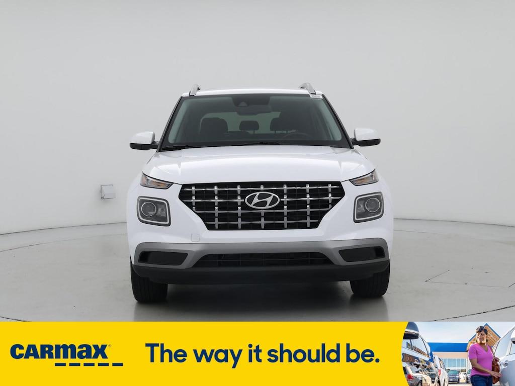 used 2022 Hyundai Venue car, priced at $19,998