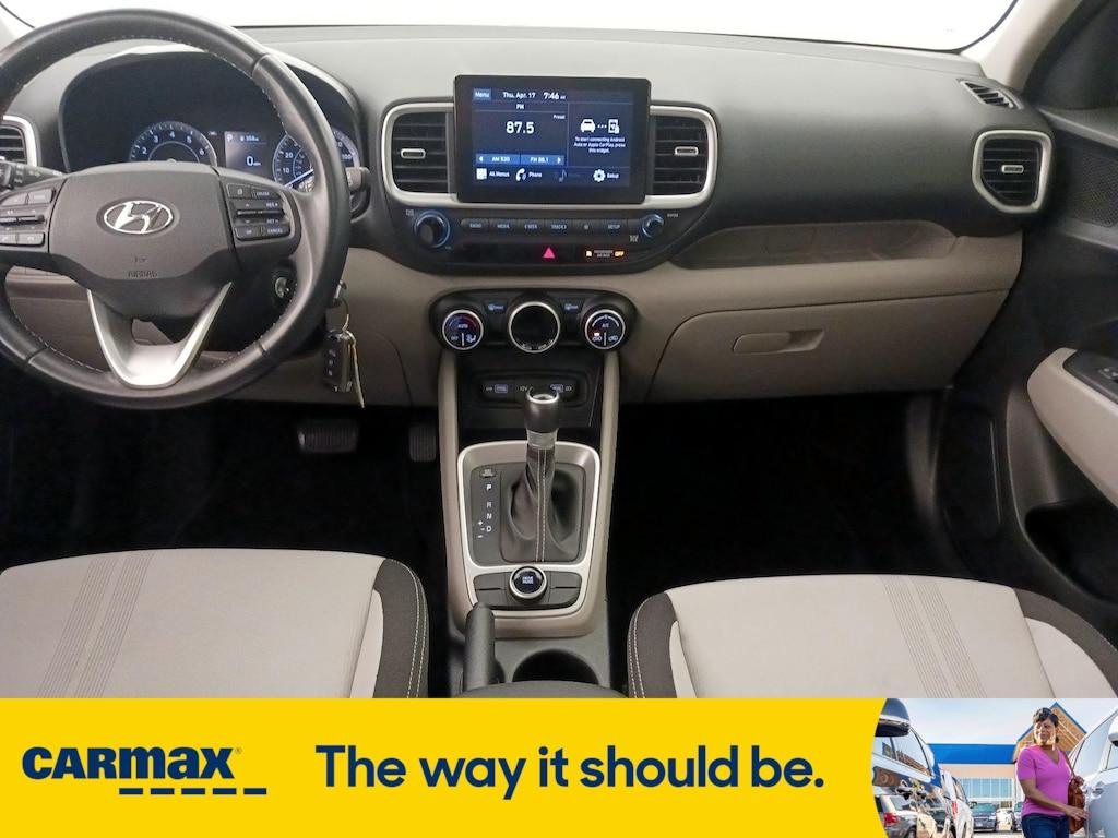 used 2022 Hyundai Venue car, priced at $19,998