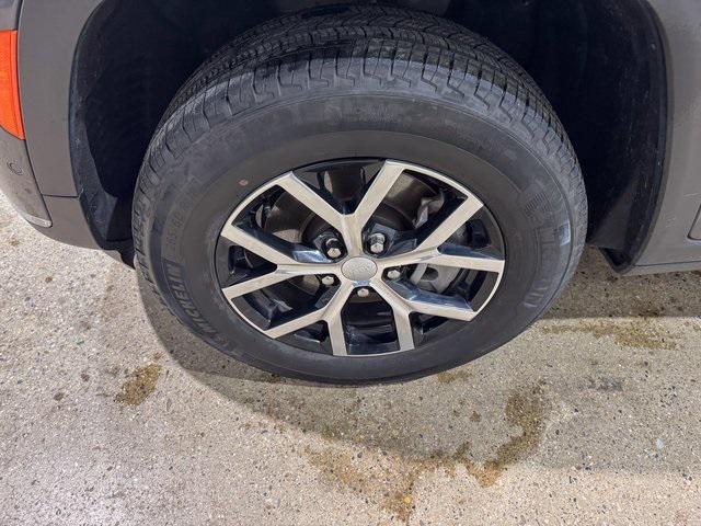 used 2024 Jeep Grand Cherokee L car, priced at $37,500