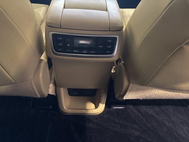 used 2016 Toyota Highlander car, priced at $23,995