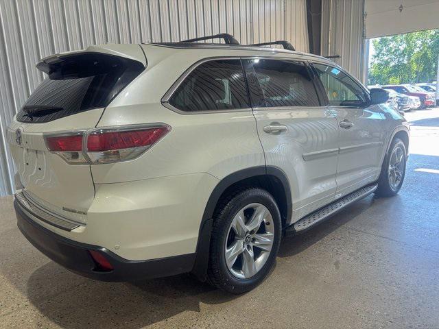 used 2016 Toyota Highlander car, priced at $23,995