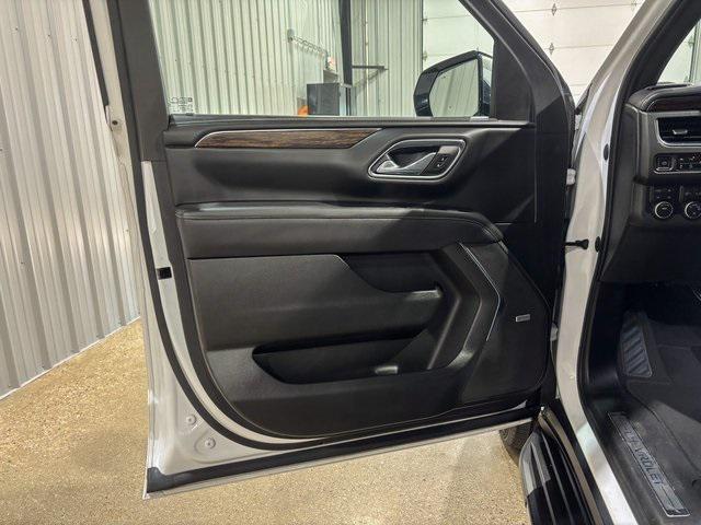 used 2023 Chevrolet Suburban car, priced at $44,995