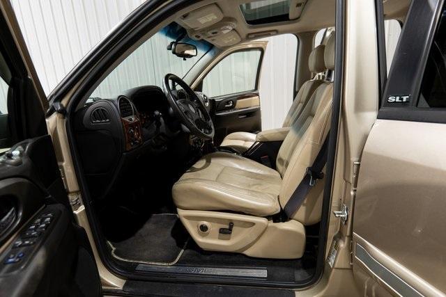 used 2005 GMC Envoy car, priced at $10,995