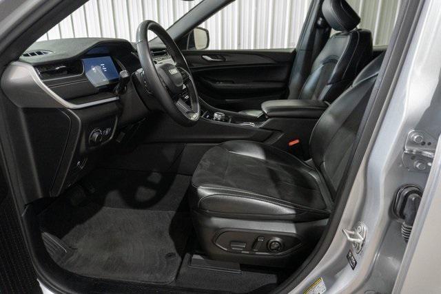 used 2024 Jeep Grand Cherokee L car, priced at $32,995