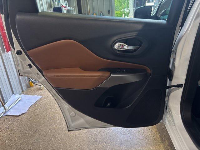 used 2019 Jeep Cherokee car, priced at $21,995