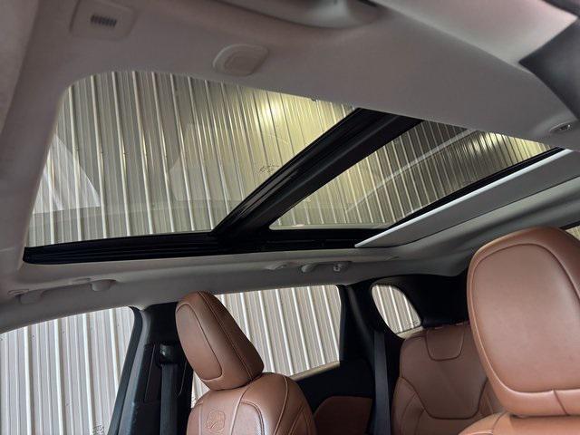 used 2019 Jeep Cherokee car, priced at $21,995