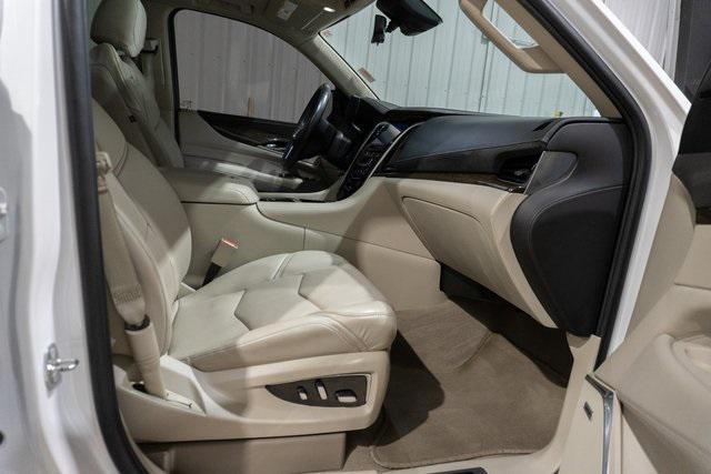 used 2020 Cadillac Escalade ESV car, priced at $40,995