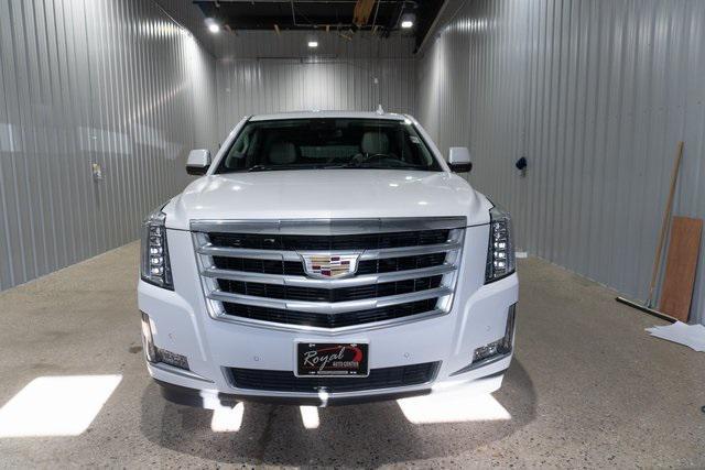 used 2020 Cadillac Escalade ESV car, priced at $40,995