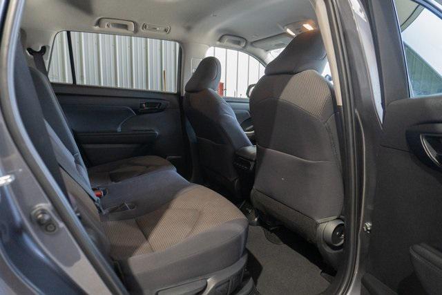 used 2023 Toyota Highlander Hybrid car, priced at $38,483