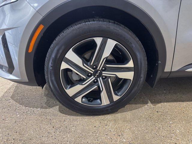 used 2024 Kia Sorento Hybrid car, priced at $36,995