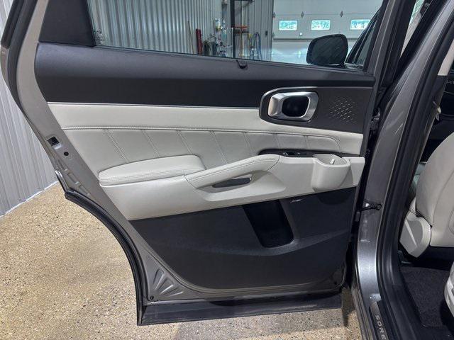 used 2024 Kia Sorento Hybrid car, priced at $36,995