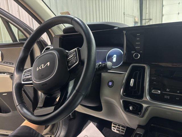used 2024 Kia Sorento Hybrid car, priced at $36,995