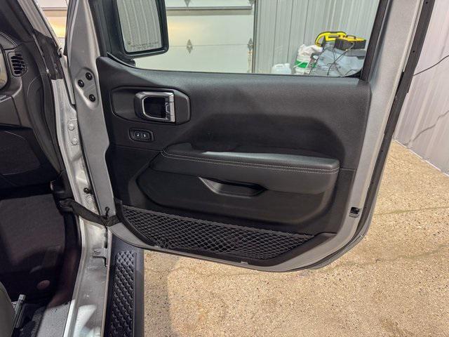 used 2023 Jeep Gladiator car, priced at $29,995