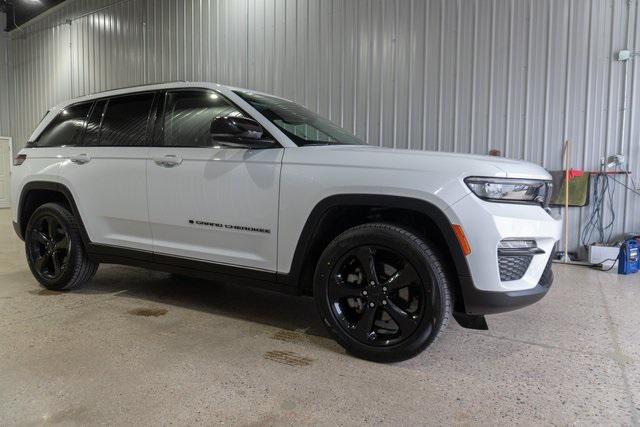 used 2023 Jeep Grand Cherokee car, priced at $29,995