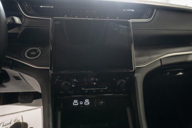 used 2023 Jeep Grand Cherokee car, priced at $29,995