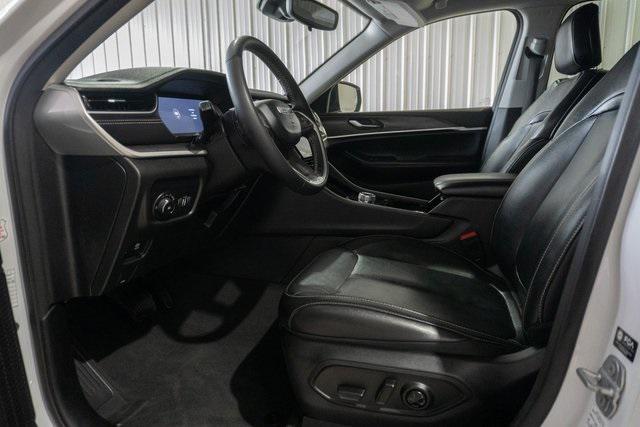 used 2023 Jeep Grand Cherokee car, priced at $29,995