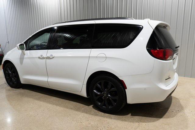 used 2019 Chrysler Pacifica car, priced at $18,995