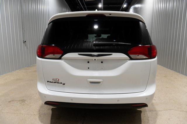 used 2019 Chrysler Pacifica car, priced at $18,995